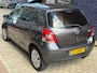 Toyota Yaris 1.3 VVTi Comfort Airco Navigatie Nieuwe Banden Nieuwe Apk Zuinig Auto