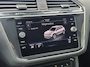 Volkswagen Tiguan 1.4 TSI eHybrid R-Line Business+ | Trekhaak | SOH 97% | Pano | Leder | Apple/Andriod | Adapt. Cruise | Keyless | Stoelen V+A verwarmd