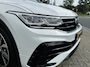 Volkswagen Tiguan 1.4 TSI eHybrid R-Line Business+ | Trekhaak | SOH 97% | Pano | Leder | Apple/Andriod | Adapt. Cruise | Keyless | Stoelen V+A verwarmd