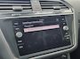 Volkswagen Tiguan 1.4 TSI eHybrid R-Line Business+ | Trekhaak | SOH 97% | Pano | Leder | Apple/Andriod | Adapt. Cruise | Keyless | Stoelen V+A verwarmd