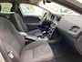 Volvo V40 1.6 T2 Momentum 120PK ''18 VELGEN / XENON / PDC