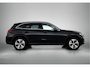 Mercedes-Benz GLC 300 e 4MATIC Plug-In Hybride Trekhaak | Panorama Schuif-Kanteldak | Parkeerpakket met achteruitcamera | Distronic | Ledkolampen | Advanced Soundsystem. Inclusief 24 maanden Mercedes-Benz Certified garantie voor Europa.