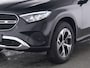 Mercedes-Benz GLC 300 e 4MATIC Plug-In Hybride Trekhaak | Panorama Schuif-Kanteldak | Zwarte Hemel | Parkeerpakket met achteruitcamera | Memory Voorstoelen. Inclusief 24 maanden Mercedes-Benz Certified garantie voor Europa.