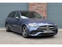 Mercedes-Benz C-klasse Estate 300 e AMG Line Premium | Panoramadak | Memory | Distronic | Surround Camera | Trekhaak | Digital Light | Nightpakket | Augmented Reality |