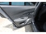 Peugeot 2008 GT | Active Safety Brake met camera en radar (automatisch noodremsysteem) met Distance Alert (waarschuwing dreigende aanrijding) | Advanced Active Safety Brake met camera en radar | Climate Control