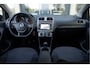 Volkswagen Polo 1.0 95PK | BlueMotion Edition | Navigatie | 15" LM Velgen | Airconditioning | Parkeersensoren | Middenarmsteun | Multifunctioneel Stuur |