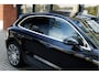 Porsche Macan 2.0 252PK Aut. | 21" LM Velgen | Luchtvering | PDLS | Sportchrono | Origineel NL | 18-Voudige Sportstoelen | Sportuitlaat | BOSE | Surround View | Stoelverwarming voor & achter |