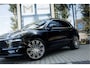 Porsche Macan 2.0 252PK Aut. | 21" LM Velgen | Luchtvering | PDLS | Sportchrono | Origineel NL | 18-Voudige Sportstoelen | Sportuitlaat | BOSE | Surround View | Stoelverwarming voor & achter |