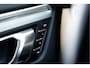 Porsche Macan 2.0 252PK Aut. | 21" LM Velgen | Luchtvering | PDLS | Sportchrono | Origineel NL | 18-Voudige Sportstoelen | Sportuitlaat | BOSE | Surround View | Stoelverwarming voor & achter |