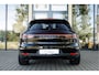 Porsche Macan 3.0 S 354PK Aut. | 21" LM Velgen | Luchtvering | Elek. Trekhaak | PDLS+ | GTS Achterlichten | Sportuitlaat | BOSE | Surround View | Stoelventilatie | Stoelverwarming voor & achter |