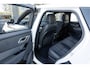 Land Rover Range Rover Velar 2.0 P400e 404PK Aut. | R-Dynamic | Panoramadak | 21" LM Velgen | Meridian Audio | Lederen Bekleding | LED | Adaptieve Cruise Control | Stoel & Stuurwielverwarming | Elektrische Achterklep | Dodehoek Waarschuwing |