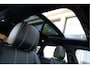Land Rover Range Rover Velar 2.0 P400e 404PK Aut. | R-Dynamic | Panoramadak | 21" LM Velgen | Meridian Audio | Lederen Bekleding | LED | Adaptieve Cruise Control | Stoel & Stuurwielverwarming | Elektrische Achterklep | Dodehoek Waarschuwing |