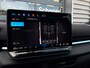 Volkswagen T-Roc 1.5 eTsi 150 pk R-Line First Edition | Trekhaak | Apple Carplay | A-uitrijcamera | Climatronic | Parkeersenoren |  Blindspot |