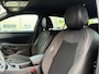 Volkswagen T-Roc 1.5 eTsi 150 pk R-Line First Edition | Trekhaak | Apple Carplay | A-uitrijcamera | Climatronic | Parkeersenoren |  Blindspot |