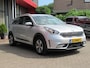 Kia Niro Hybrid 1.6 GDi DynamicPlusLine | Clima-Airco | Carplay | Parkeercamera | Incl. BOVAG Garantie | DAB+ | Trekhaak |