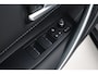 Toyota Corolla Touring Sports Hybrid 140 Dynamic | Apple Carplay / Android Auto | Stoelverwarming | Parkeersensoren voor/achter | Adaptive Cruise | Keyless | Clima | Camera | Full LED | 17 inch