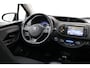 Toyota Yaris 1.5 Hybrid Dynamic | Origineel NL | Panoramadak | Fietsensteun | Keyless | Cruise Control | Clima | Camera | 16 inch | Rijstrooksensor | Dakspoiler