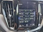 Volvo XC60 Recharge T6 AWD R-Design ALLE OPTIES luchtvering