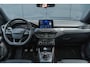 Ford Focus Wagon 1.0 EcoBoost ST Line / LED / Pano / Winter pack!