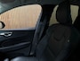 Volvo XC60 T8 AWD Recharge Ultra Dark | Luchtvering | Trekhaak | 360° Camera | 455pk | Head-Up Display | Harman Kardon | Adaptieve Cruise Control | Stoelverwarming voor+achter | Stuurwielverwarming | Full LED Meesturende koplampen | Pilot Assist | BLIS Dode Hoek Detectie | Elektrische voorstoelen geheugen | Lederen bekleding | Zitting verlenging voorstoelen | Lederen Dashboard | Schuifdak | 21 Inch | Google Infotainment | Keyless Drive | Parkeersensoren voor+achter | Privacy Glass | Elektrisch bedienbare achterklep | Alarm Klasse III | DAB Radio | Apple Carplay/Android Auto | Draadloos telefoon opladen | Volvo On Call met mobiele App functie | Vapour Grey Metallic |