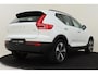Volvo XC40 B4 (M-HYBRID) PLUS DARK -HARMAN/KARDON|CAMERA|ADAP.CRUISE|POWER-SEATS|VERW.VOORRUIT|TREKHAAK|19"