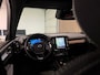 Volvo XC40 B4 Plus Dark | Schuifdak | Trekhaak | Forest Lake! | Harman Kardon | Adaptieve Cruise Control | Bestuurdersstoel elektrisch geheugen | Stoel en Stuurwielverwarming | Parkeercamera | 18 Inch | Passagiersstoel elektrisch | Microtech / alcantara bekleding met wit stiksel en bies | Zitting verlenging voorstoelen | Pilot Assist | BLIS Dode Hoek Detectie | Google Infotainment | Keyless Drive | Parkeersensoren voor+achter | Privacy Glass | Elektrisch bedienbare achterklep | Draadloos telefoon opladen | DAB Radio | Apple Carplay/Android Auto | Volvo On Call met mobiele App functie | Forest Lake Metallic |