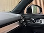 Volvo XC40 B4 Plus Dark | Schuifdak | Trekhaak | Forest Lake! | Harman Kardon | Adaptieve Cruise Control | Bestuurdersstoel elektrisch geheugen | Stoel en Stuurwielverwarming | Parkeercamera | 18 Inch | Passagiersstoel elektrisch | Microtech / alcantara bekleding met wit stiksel en bies | Zitting verlenging voorstoelen | Pilot Assist | BLIS Dode Hoek Detectie | Google Infotainment | Keyless Drive | Parkeersensoren voor+achter | Privacy Glass | Elektrisch bedienbare achterklep | Draadloos telefoon opladen | DAB Radio | Apple Carplay/Android Auto | Volvo On Call met mobiele App functie | Forest Lake Metallic |
