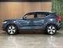 Volvo XC40 T4 Recharge Inscription | Stoel en Stuurwielverwarming | Trekhaak | Parkeercamera | Cruise Control | 18 Inch | Keyless Drive | Parkeersensoren voor+achter | Elektrisch bedienbare achterklep | Automatisch dimmende binnen en buitenspiegels | 2-Zone Climate Control | Regensensor | DAB Radio | Apple Carplay/Android Auto | Volvo On Call met mobiele App functie | Denim Blue Metallic |