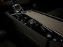 Volvo XC90 T8 AWD Recharge Ultra Dark | Vol! | Bowers & Wilkins | Luchtvering | Stoelventilatie | Trekhaak | 360 Camera | Head-Up Display | Stoelmassage | 455pk | Adaptieve Cruise Control | Stoelverwarming voor+achter | Stuurwielverwarming | Schuifdak | 20 Inch | Full LED  Meesturende koplampen | Pilot Assist | BLIS Dode Hoek Detectie | Alcantara hemelbekleding | Lederen handgrepen en zonnekleppen | Elektrische voorstoelen geheugen | Nappa Lederen bekleding | Zitting verlenging voorstoelen | Lederen Dashboard | Google Infotainment | Keyless Drive | Parkeersensoren voor+achter | Privacy Glass | Elektrisch bedienbare achterklep | Geïntegreerde zongordijnen achterportieren | Geïntegreerd kinderzitje achterin | Verlichte instaplijsten | 7-Persoons | 4-Zone Climate Control | DAB Radio | Apple Carplay/Android Auto | Alarm Klasse III | Draadloos telefoon opladen | Volvo On Call met mobiele App functie | Platinum Grey Metallic |