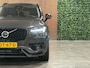 Volvo XC90 T8 AWD Recharge Ultra Dark | Vol! | Bowers & Wilkins | Luchtvering | Stoelventilatie | Trekhaak | 360 Camera | Head-Up Display | Stoelmassage | 455pk | Adaptieve Cruise Control | Stoelverwarming voor+achter | Stuurwielverwarming | Schuifdak | 20 Inch | Full LED  Meesturende koplampen | Pilot Assist | BLIS Dode Hoek Detectie | Alcantara hemelbekleding | Lederen handgrepen en zonnekleppen | Elektrische voorstoelen geheugen | Nappa Lederen bekleding | Zitting verlenging voorstoelen | Lederen Dashboard | Google Infotainment | Keyless Drive | Parkeersensoren voor+achter | Privacy Glass | Elektrisch bedienbare achterklep | Geïntegreerde zongordijnen achterportieren | Geïntegreerd kinderzitje achterin | Verlichte instaplijsten | 7-Persoons | 4-Zone Climate Control | DAB Radio | Apple Carplay/Android Auto | Alarm Klasse III | Draadloos telefoon opladen | Volvo On Call met mobiele App functie | Platinum Grey Metallic |