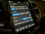 Volvo XC90 T8 AWD Recharge Ultra Dark | Vol! | Bowers & Wilkins | Luchtvering | Stoelventilatie | Trekhaak | 360 Camera | Head-Up Display | Stoelmassage | 455pk | Adaptieve Cruise Control | Stoelverwarming voor+achter | Stuurwielverwarming | Schuifdak | 20 Inch | Full LED  Meesturende koplampen | Pilot Assist | BLIS Dode Hoek Detectie | Alcantara hemelbekleding | Lederen handgrepen en zonnekleppen | Elektrische voorstoelen geheugen | Nappa Lederen bekleding | Zitting verlenging voorstoelen | Lederen Dashboard | Google Infotainment | Keyless Drive | Parkeersensoren voor+achter | Privacy Glass | Elektrisch bedienbare achterklep | Geïntegreerde zongordijnen achterportieren | Geïntegreerd kinderzitje achterin | Verlichte instaplijsten | 7-Persoons | 4-Zone Climate Control | DAB Radio | Apple Carplay/Android Auto | Alarm Klasse III | Draadloos telefoon opladen | Volvo On Call met mobiele App functie | Denim Blue Metallic |