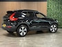 Volvo XC40 T5 Recharge Plus Dark | Trekhaak | Harman Kardon | All Season banden | Bestuurdersstoel elektrisch geheugen | Adaptieve Cruise Control | Stoel en Stuurwielverwarming | Parkeercamera | Pilot Assist | BLIS Dode Hoek Detectie | Parkeersensoren voor+achter | Passagiersstoel elektrisch | 18 Inch | Zitting velenging voorstoelen | Keyless Drive | Climate Control L+R | Regensensor | Privacy Glass | Automatisch dimmende binnen en buitenspiegels | Elektrisch bedienbare achterklep | DAB Radio | Draadloos telefoon opladen | Apple Carplay/Android Auto | Volvo On Call met mobiele App functie | Onyx Black Metallic |