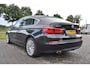 BMW 5-Serie GT Gran Turismo 530xd Panoramadak | Comfortstoelen | Soft close | Trekhaak | Achteruitrijcamera | Harman Kardon| Luchtvering | standverwarming |