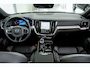 Volvo V60 Vovo T8 455PK AWD Plus Dark | Panoramadak | 360° | Contourstoelen | Trekhaak