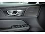 Volvo V60 Vovo T8 455PK AWD Plus Dark | Panoramadak | 360° | Contourstoelen | Trekhaak