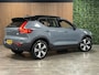 Volvo XC40 Recharge Ultimate 70 kWh | 94% SoH | Schuifdak | 360° Camera | Harman Kardon | All Season banden | Adaptieve Cruise Control | Bestuurdersstoel elektrisch geheugen | Stoel en Stuurwielverwarming | 19 Inch | Passagiersstoel elektrisch | Microtech / alcantara bekleding met wit stiksel en bies | Zitting verlenging voorstoelen | Pilot Assist | BLIS Dode Hoek Detectie | Warmtepomp | Google Infotainment | Keyless Drive | Verlichtingspack 2 | Parkeersensoren voor+achter | Elektrisch bedienbare achterklep | Draadloos telefoon opladen | DAB Radio | Apple Carplay/Android Auto | Volvo On Call met mobiele App functie | Thunder Grey Metallic |