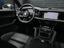 Porsche Cayenne Coupé 3.0 E-Hybrid Sport Design | NL-Auto | Sportuitlaat | Panoramadak | 18 Wegs Memory Seats | 4-Wiel Besturing | 360 Camera | Adaptive Cruise | Stoelverwarming + Ventilatie | Bose | Luchtvering | Sport Chrono | Interieurpakket Carbon | Soft Close |