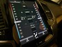 Volvo XC90 T8 AWD Recharge Inscription Long Range | Pine Grey! | Trekhaak | 360° Camera | Harman Kardon | 455pk | Adaptieve Cruise Control | Stoel en Stuurwielverwarming | Full LED Meesturende koplampen | Pilot Assist | BLIS Dode Hoek Detectie | Elektrische voorstoelen geheugen | Lederen bekleding | Zitting verlenging voorstoelen | Lederen dashboard | 20 Inch | Keyless Drive | Parkeersensoren voor+achter | Privacy Glass | Elektrisch bedienbare achterklep | 7-Persoons | 4-Zone Climate Control | Geïntegreerde zongordijnen achterportieren | Verlichte instaplijsten | Draadloos telefoon opladen | Alarm Klasse III | DAB Radio | Apple Carplay/Android Auto | Volvo On Call met mobiele App functie | Pine Grey Metallic |
