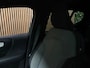 Volvo XC40 T4 Recharge Plus Bright | Trekhaak | Harman Kardon | All Season banden | Bestuurdersstoel elektrisch geheugen | Adaptieve Cruise Control | Stoel en Stuurwielverwarming | Parkeercamera | Pilot Assist | BLIS Dode Hoek Detectie | Parkeersensoren voor+achter | Passagiersstoel elektrisch | 18 Inch | Zitting velenging voorstoelen | Keyless Drive | Climate Control L+R | Regensensor | Privacy Glass | Automatisch dimmende binnen en buitenspiegels | Elektrisch bedienbare achterklep | DAB Radio | Draadloos telefoon opladen | Apple Carplay/Android Auto | Volvo On Call met mobiele App functie | Thunder Grey Metallic |