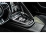 Jaguar F-Type 2.0T R-Dynamic 300PK AUTO | Panoramadak | Achteruitrijcamera | Parkeerassistent | Climate control | Cruise control | LED | Stoel/stuurverwarming | Navigatie | Dodehoek detectie | keyless entry/start | Elektrisch verstelbare stoelen | 20"LMV