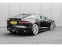 Jaguar F-Type 2.0T R-Dynamic 300PK AUTO | Panoramadak | Achteruitrijcamera | Parkeerassistent | Climate control | Cruise control | LED | Stoel/stuurverwarming | Navigatie | Dodehoek detectie | keyless entry/start | Elektrisch verstelbare stoelen | 20"LMV