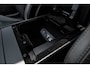 Jaguar F-Type 2.0T R-Dynamic 300PK AUTO | Panoramadak | Achteruitrijcamera | Parkeerassistent | Climate control | Cruise control | LED | Stoel/stuurverwarming | Navigatie | Dodehoek detectie | keyless entry/start | Elektrisch verstelbare stoelen | 20"LMV