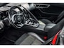 Jaguar F-Type 2.0T R-Dynamic 300PK AUTO | Panoramadak | Achteruitrijcamera | Parkeerassistent | Climate control | Cruise control | LED | Stoel/stuurverwarming | Navigatie | Dodehoek detectie | keyless entry/start | Elektrisch verstelbare stoelen | 20"LMV