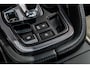 Jaguar F-Type 2.0T R-Dynamic 300PK AUTO | Panoramadak | Achteruitrijcamera | Parkeerassistent | Climate control | Cruise control | LED | Stoel/stuurverwarming | Navigatie | Dodehoek detectie | keyless entry/start | Elektrisch verstelbare stoelen | 20"LMV