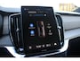Volvo XC90 T8 Plug-in hybrid AWD Ultra Bright Exec. Ed. | Verwarmde, Geventileerde en Masserende Voorstoelen | Luchtvering | Panoramisch Schuif-/Kanteldak | 360º Camera | Gelamineerd en Getint Glas Achter| Bowers & Wilkins | 22 Lichtmetalen velgen.