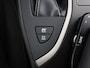 Lexus UX 250h | Stoel en stuurverwarming |