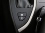 Lexus UX 250h | Dealer onderhouden | Stoel+stuurverwarming | Cruise Control Adaptive | Climate Control | Achteruitrijcamera |