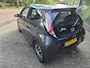 Toyota Aygo 1.0 VVT-i x-play | 1E EIGENAAR | 3/6 OF 12MND GARANTIE | CAMERA | AIRCO | LMV | NW APK |
