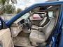 Volvo V70 2.4 R 265pk AWD LASER BLUE Schuifdak Family