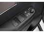 Toyota Yaris Cross 1.5 Hybrid 130 Executive | Dodehoek detectie | Matrix LED | Stoelverwarming | Head-up display | JBL | Apple Carplay / Android Auto | Parkeersensoren voor/achter | 18 inch